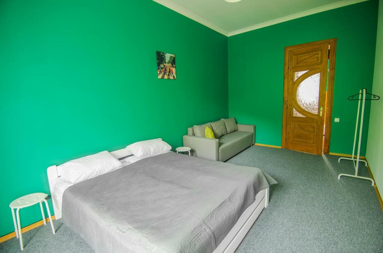 Friends Hostel Lviv Rustaveli Str מראה חיצוני תמונה