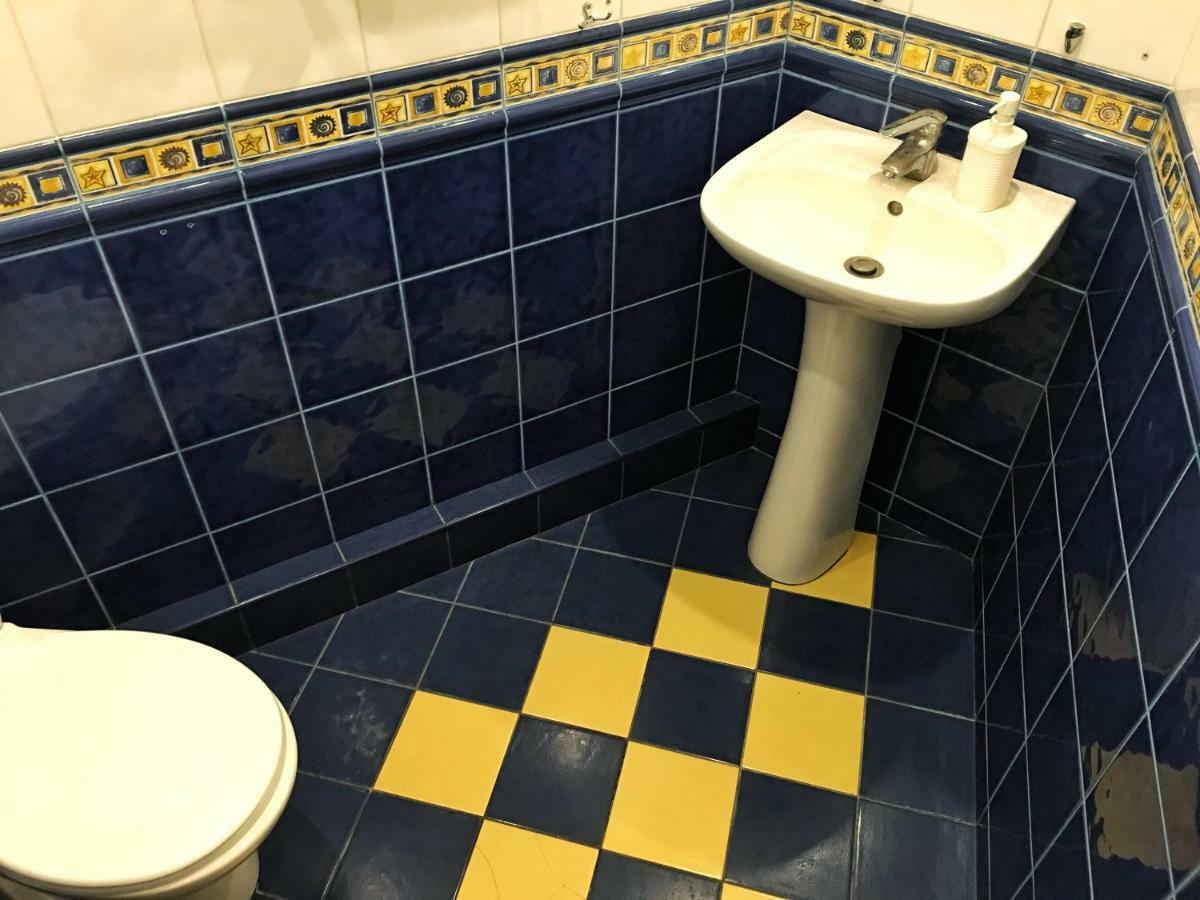 Friends Hostel Lviv Rustaveli Str מראה חיצוני תמונה